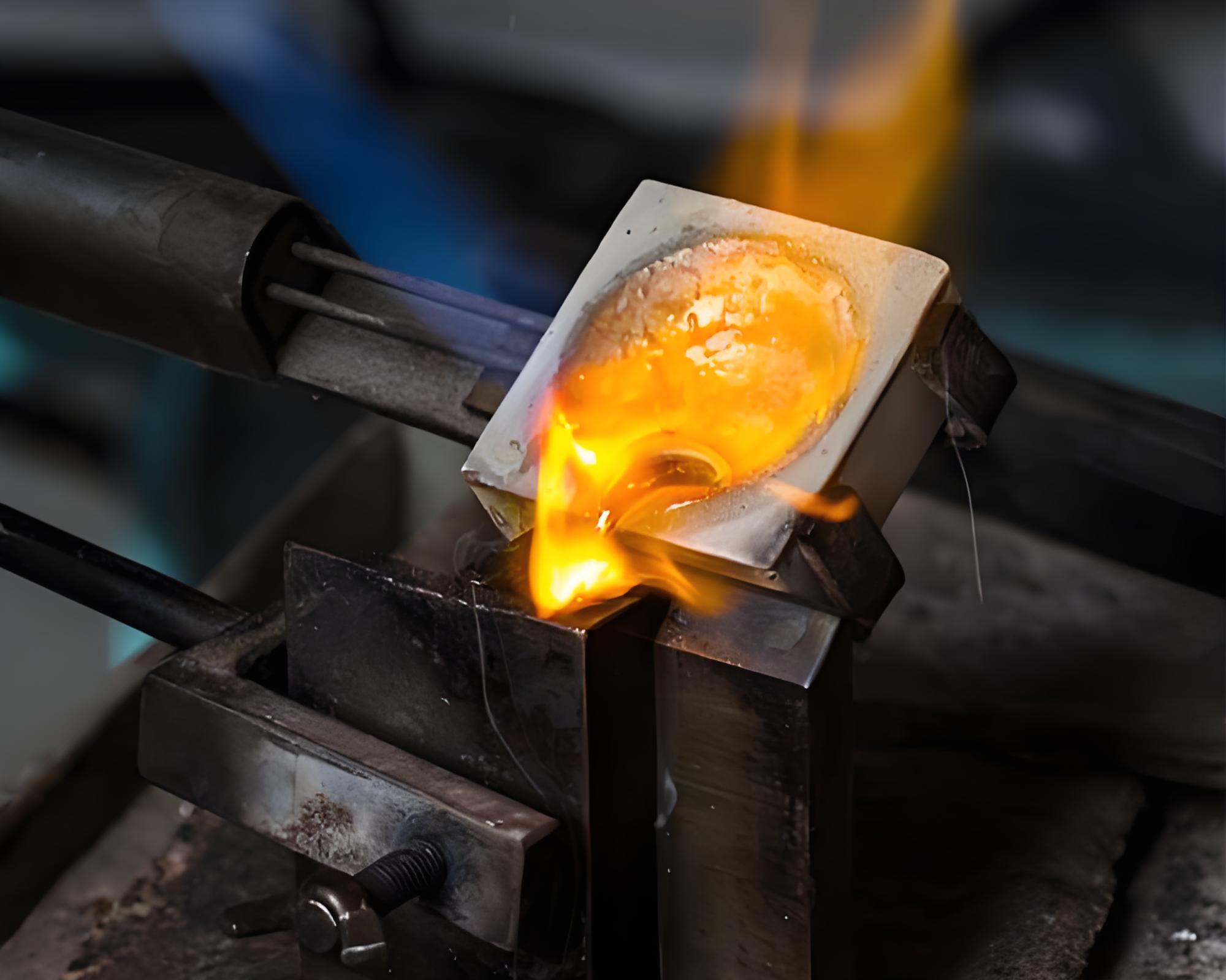 Vantaggio della fusione di metallo