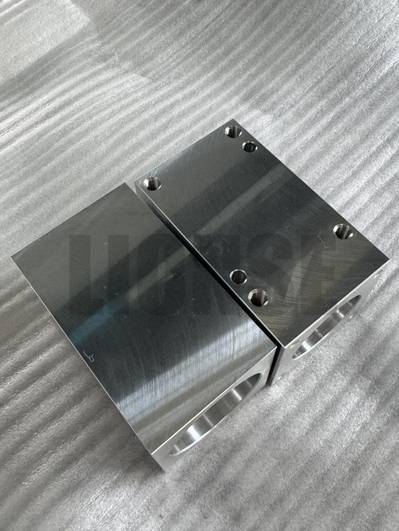 Perché sono preferite le macchine utensili e le parti di attrezzature per la lavorazione dell'alluminio?