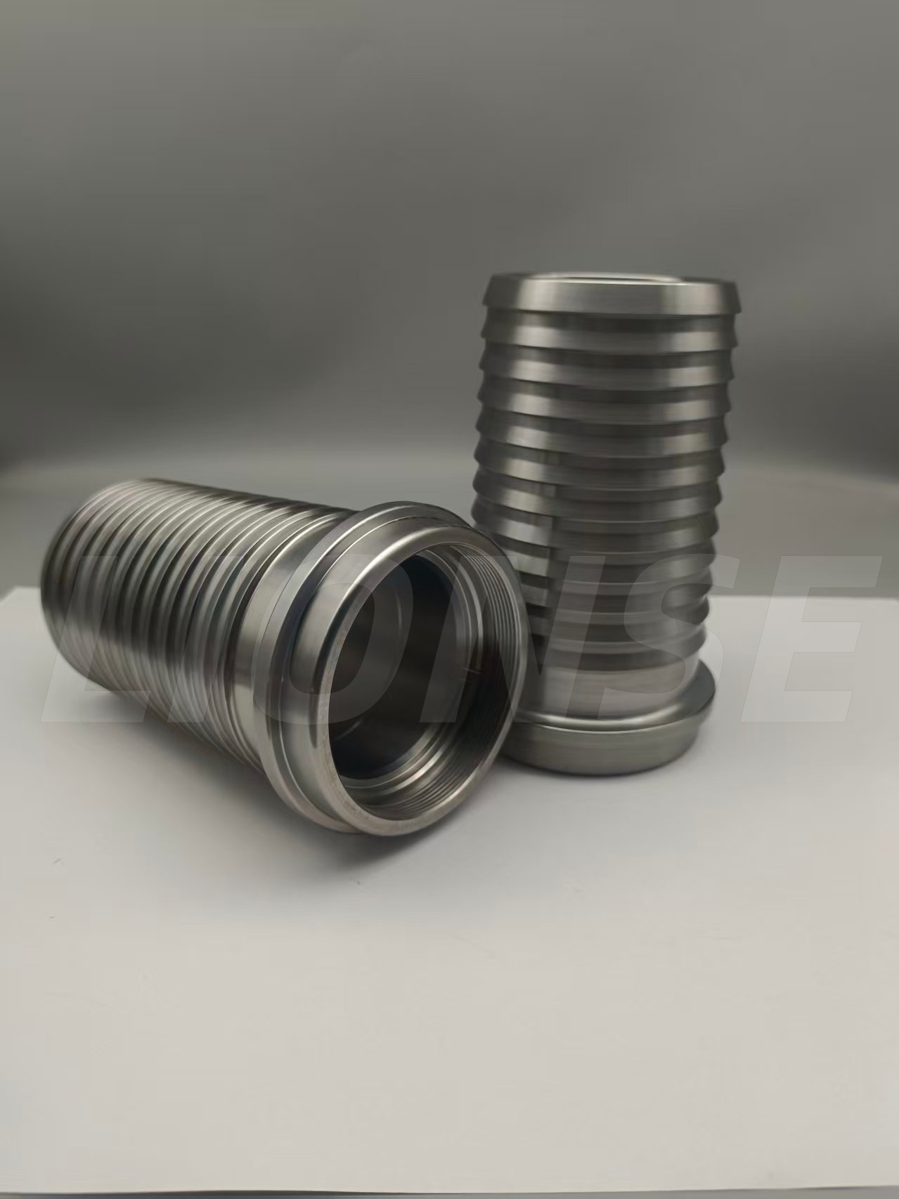 Lavorazione e tornitura CNC di parti in acciaio inossidabile